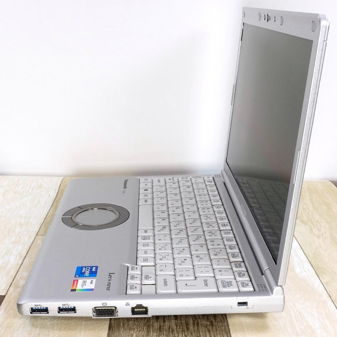 累積使用時間短い極美品✨１１世代コアｉ７に超高速ＳＳＤ５１２ＧＢ＆１６ＧＢメモリ