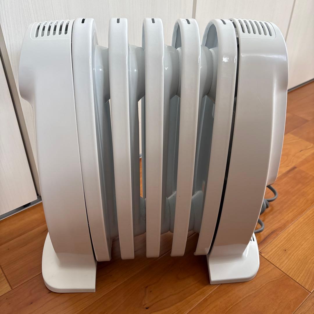 DeLonghi ミニオイルヒーター NJ0505E