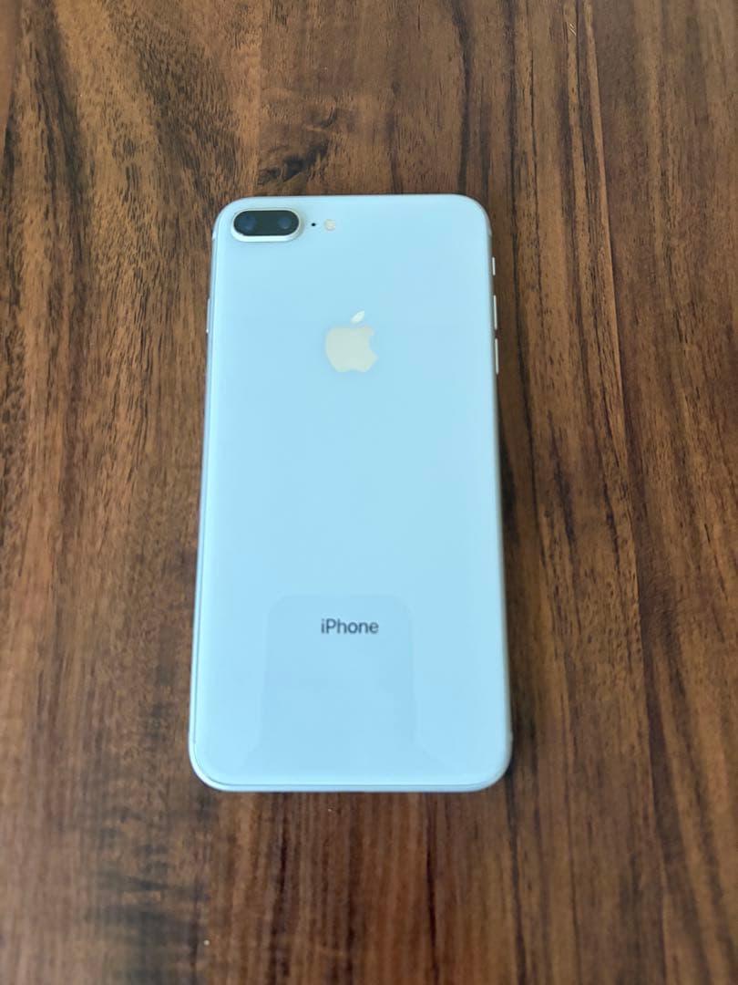 iPhone8Plus 64GB シルバー　SIMフリー