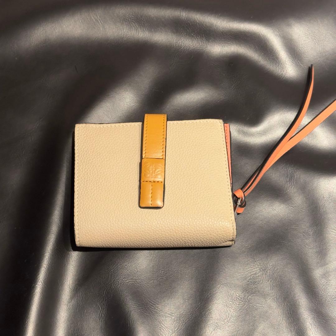 LOEWE コンパクトジップウォレット 二つ折財布