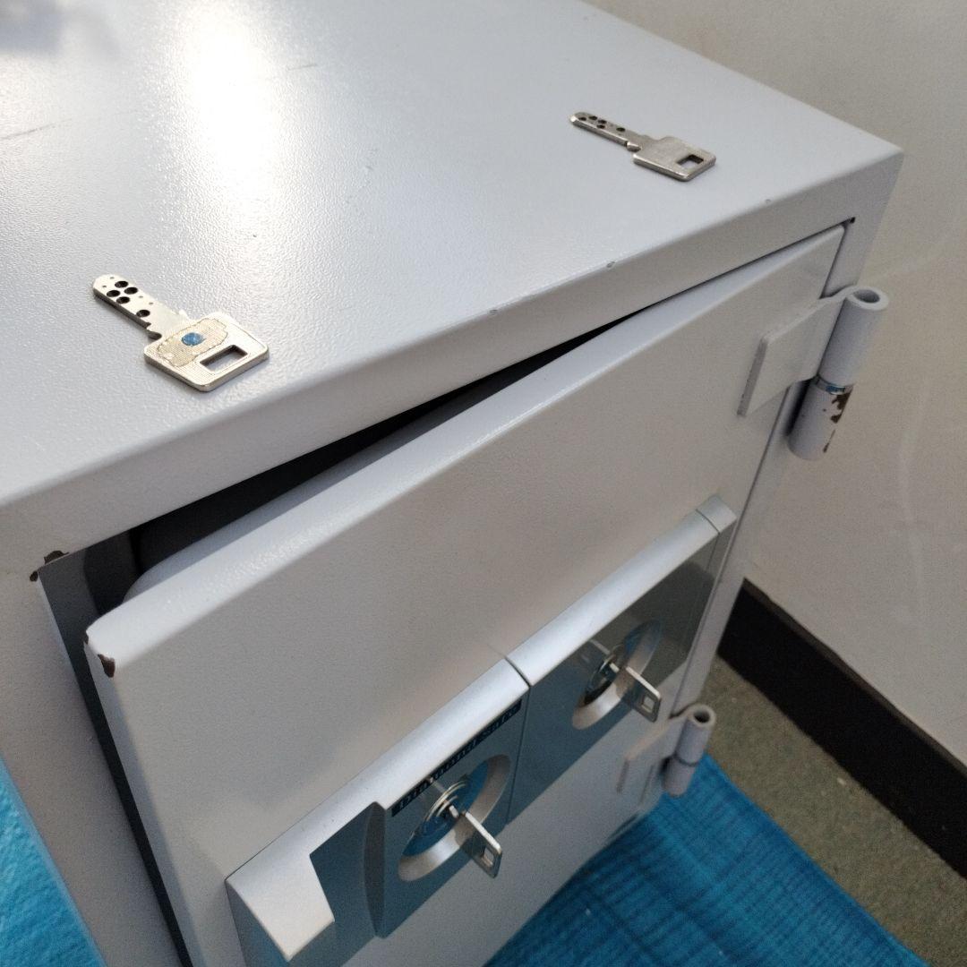 ダイヤセーフ 耐火金庫 鍵二本づつ