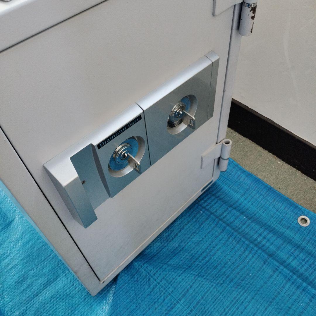 ダイヤセーフ 耐火金庫 鍵二本づつ