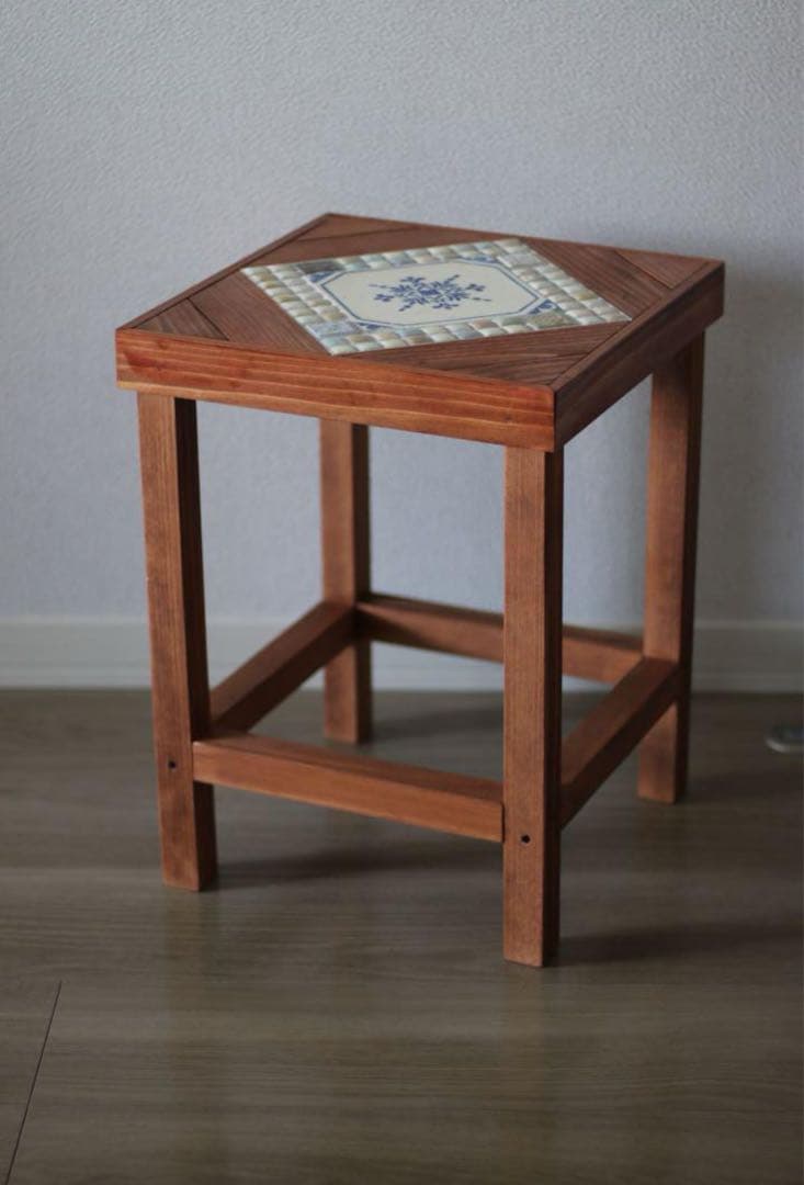 ヴィンテージタイルトップ　サイドテーブル
