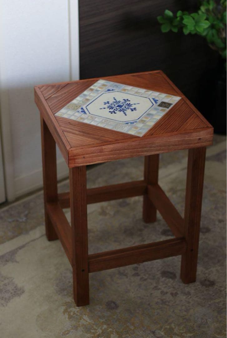 ヴィンテージタイルトップ　サイドテーブル