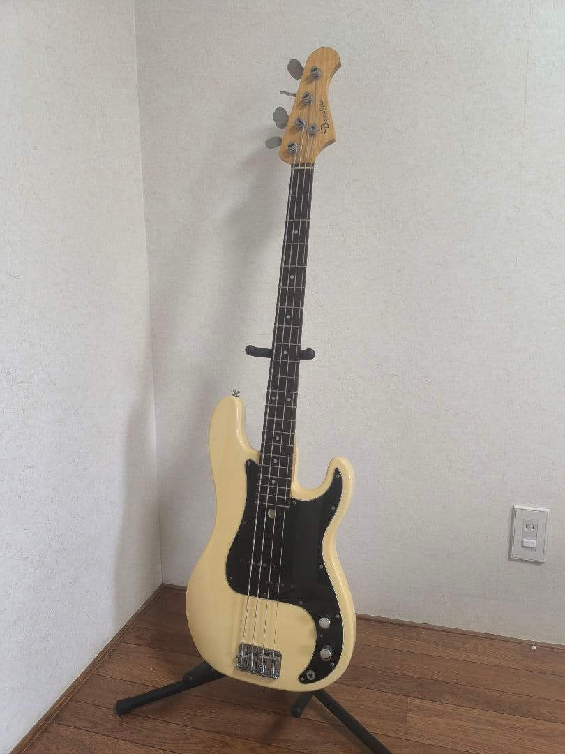 ベース Bacchus / WOODLINE P-Classic