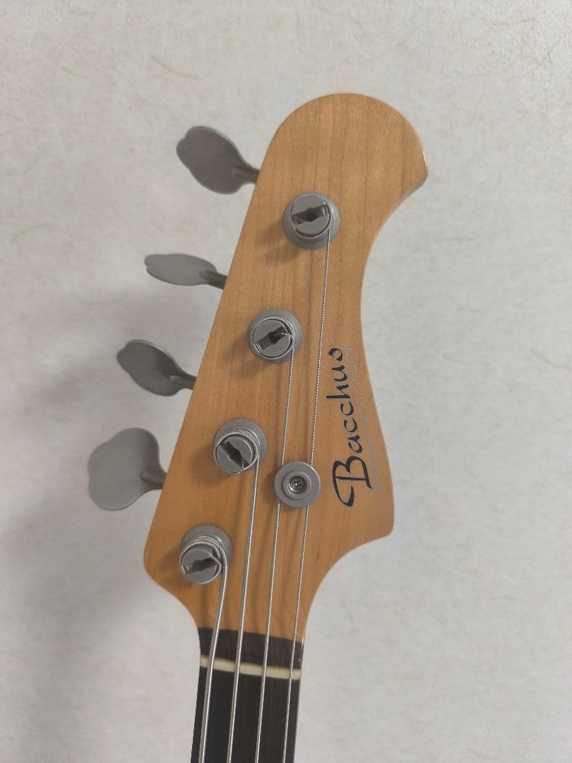 ベース Bacchus / WOODLINE P-Classic