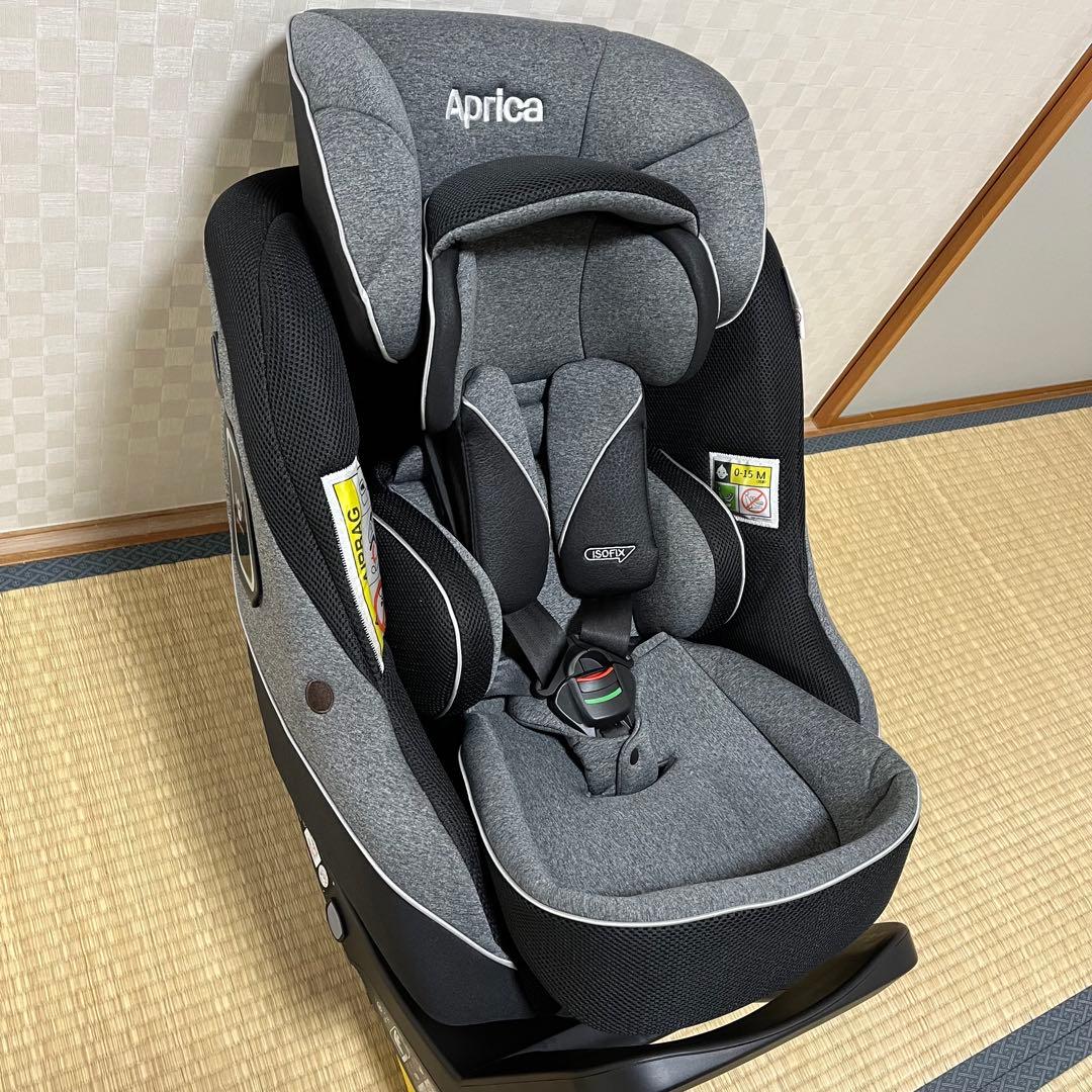 アップリカ　クルリラ プラス 360°セーフティー AB チャイルドシート