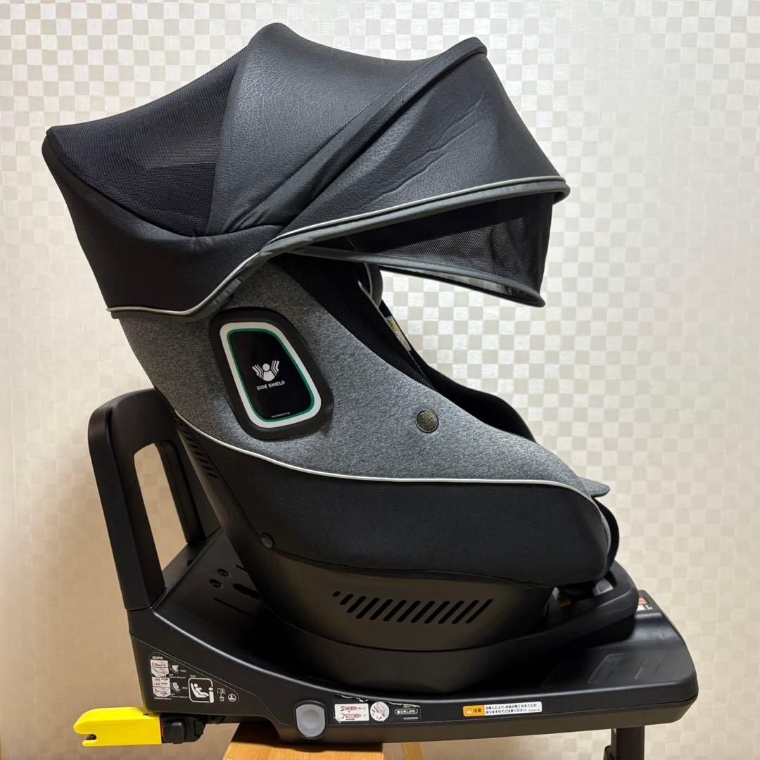 アップリカ　クルリラ プラス 360°セーフティー AB チャイルドシート