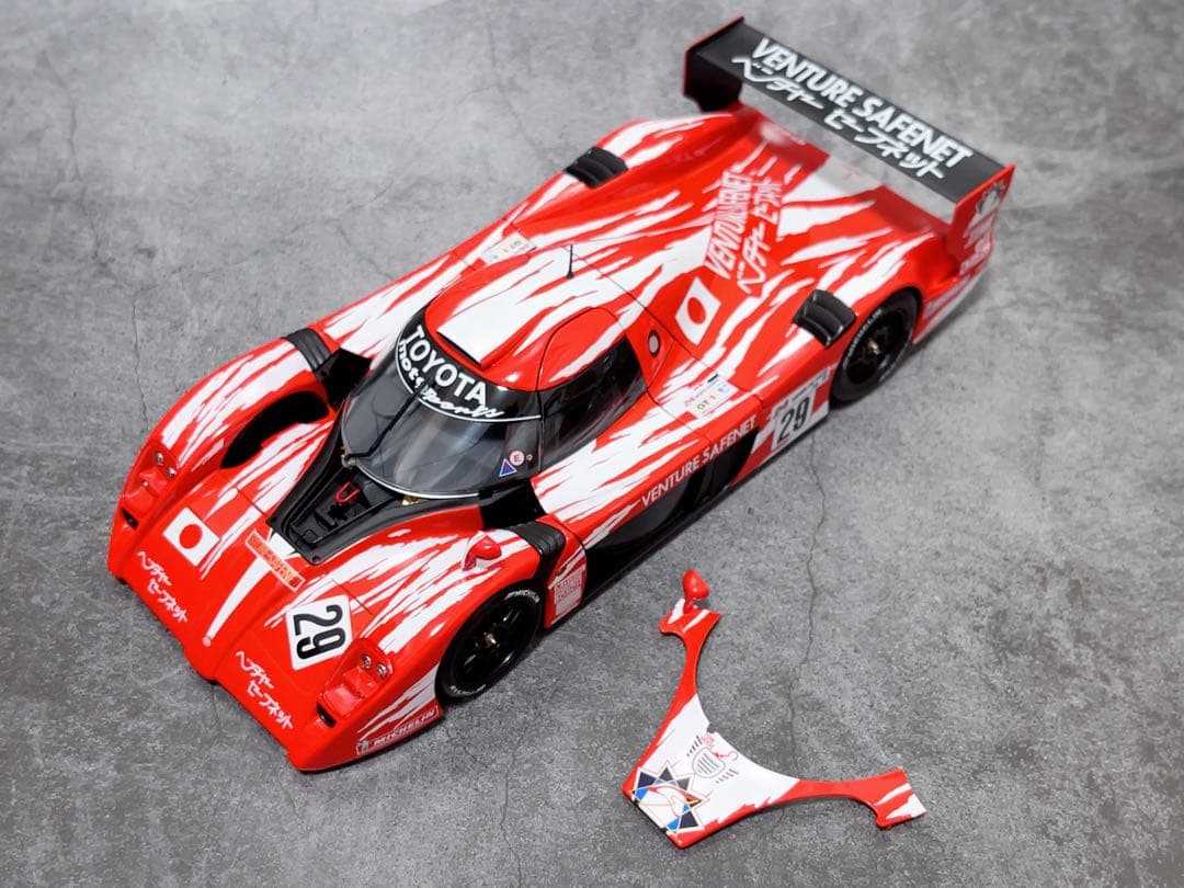ミニカー AUTOart 1/18 TOYOTA GT-ONE TS020 #29