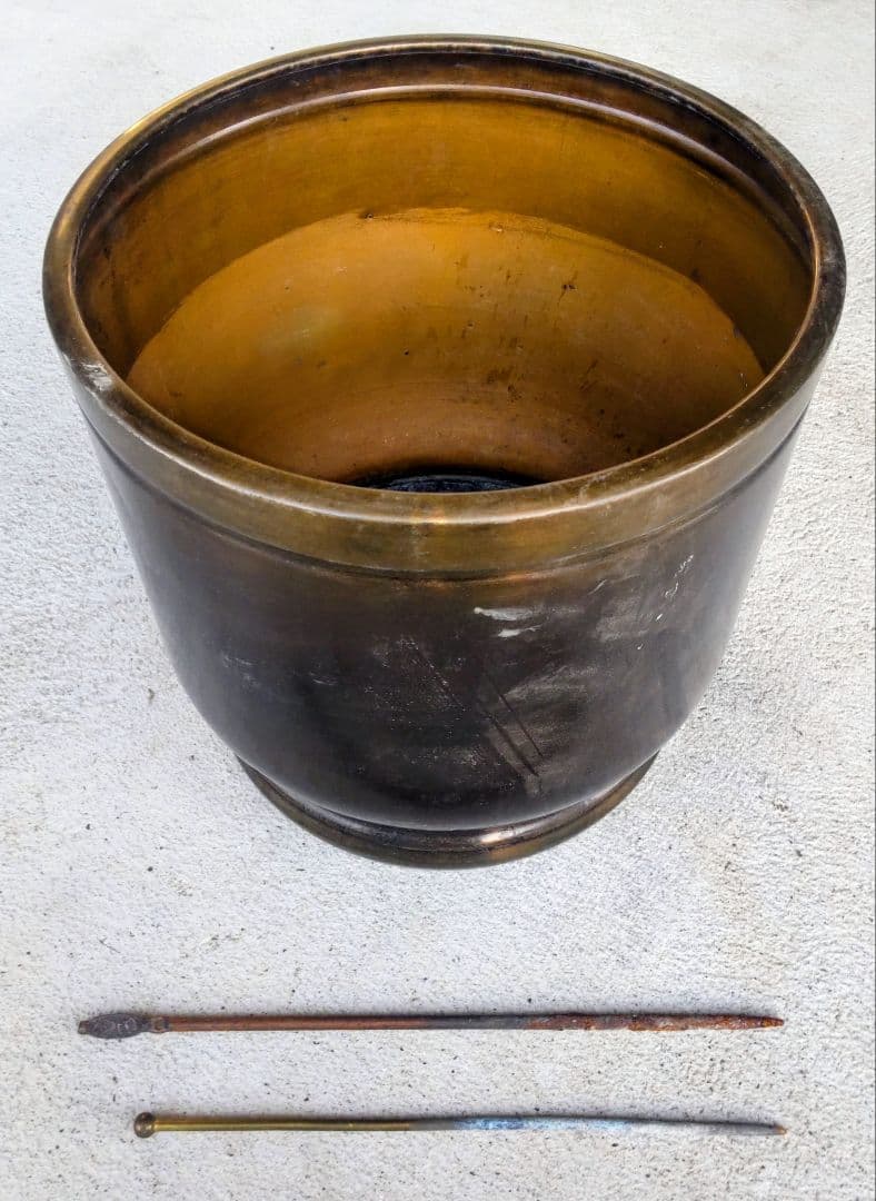 再生インテリア／アンティーク火鉢