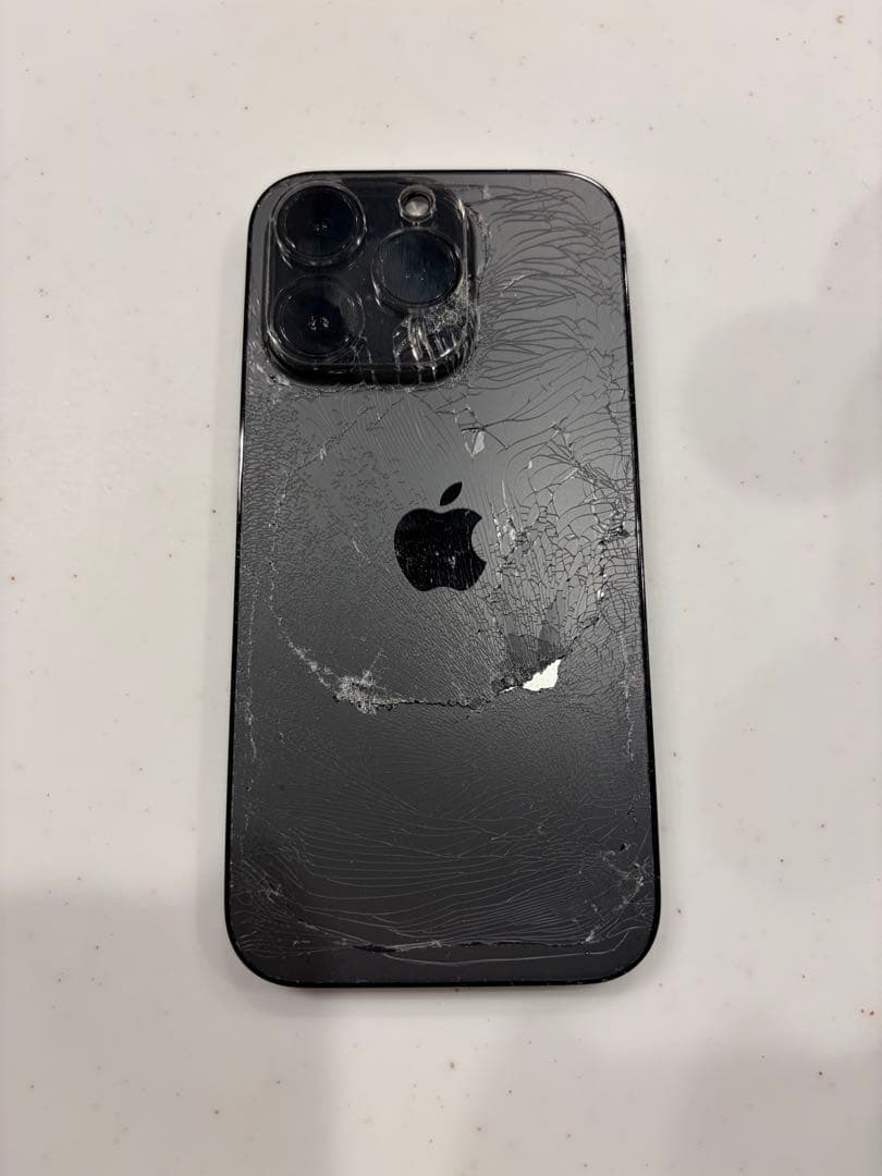 iPhone14Pro ブラック　128GB 箱付き 背面割れ