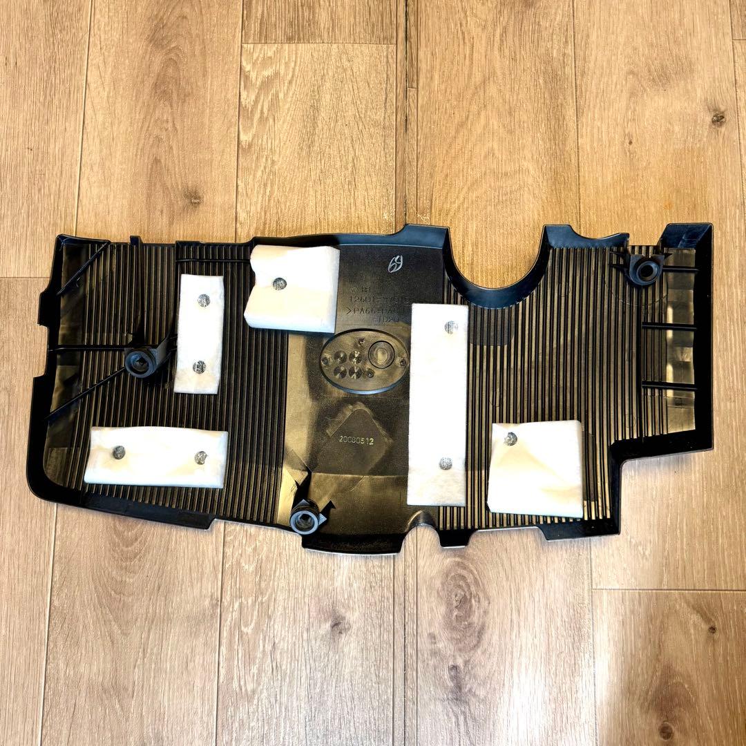 12601-37010　プリウス　50　エンジンカバー　カローラクロス　ポン付け