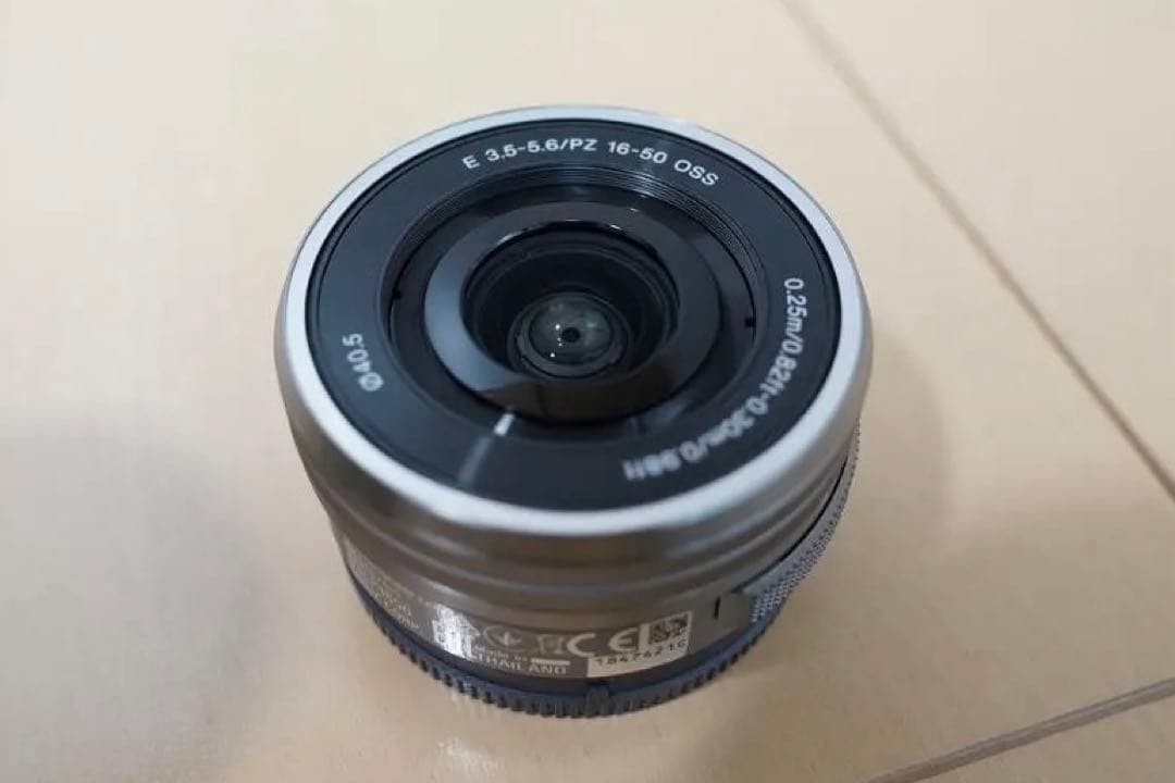 Sony 名機 NEX-6(中古)とダブルズームレンズキット(新品同様)