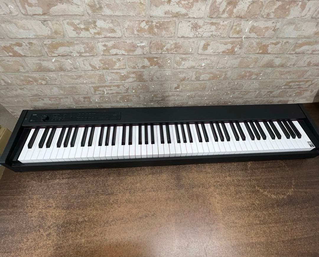 1F裏【used】KORG D1 デジタルピアノ 88鍵20年製 スピーカー付