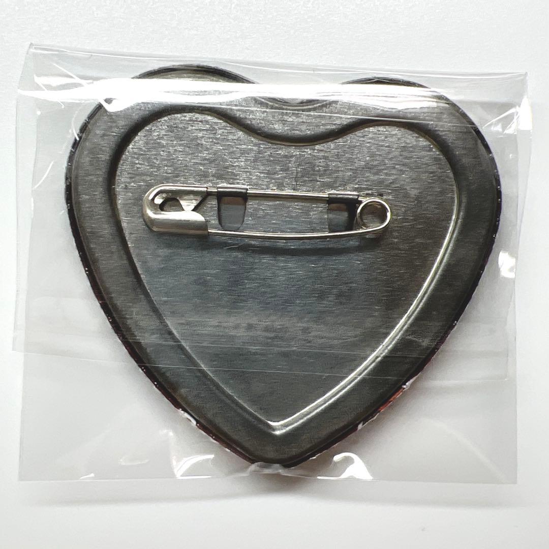 鬼滅の刃　竈門禰豆子　プリロール限定　描きおろしイラスト缶バッジ　ハート型