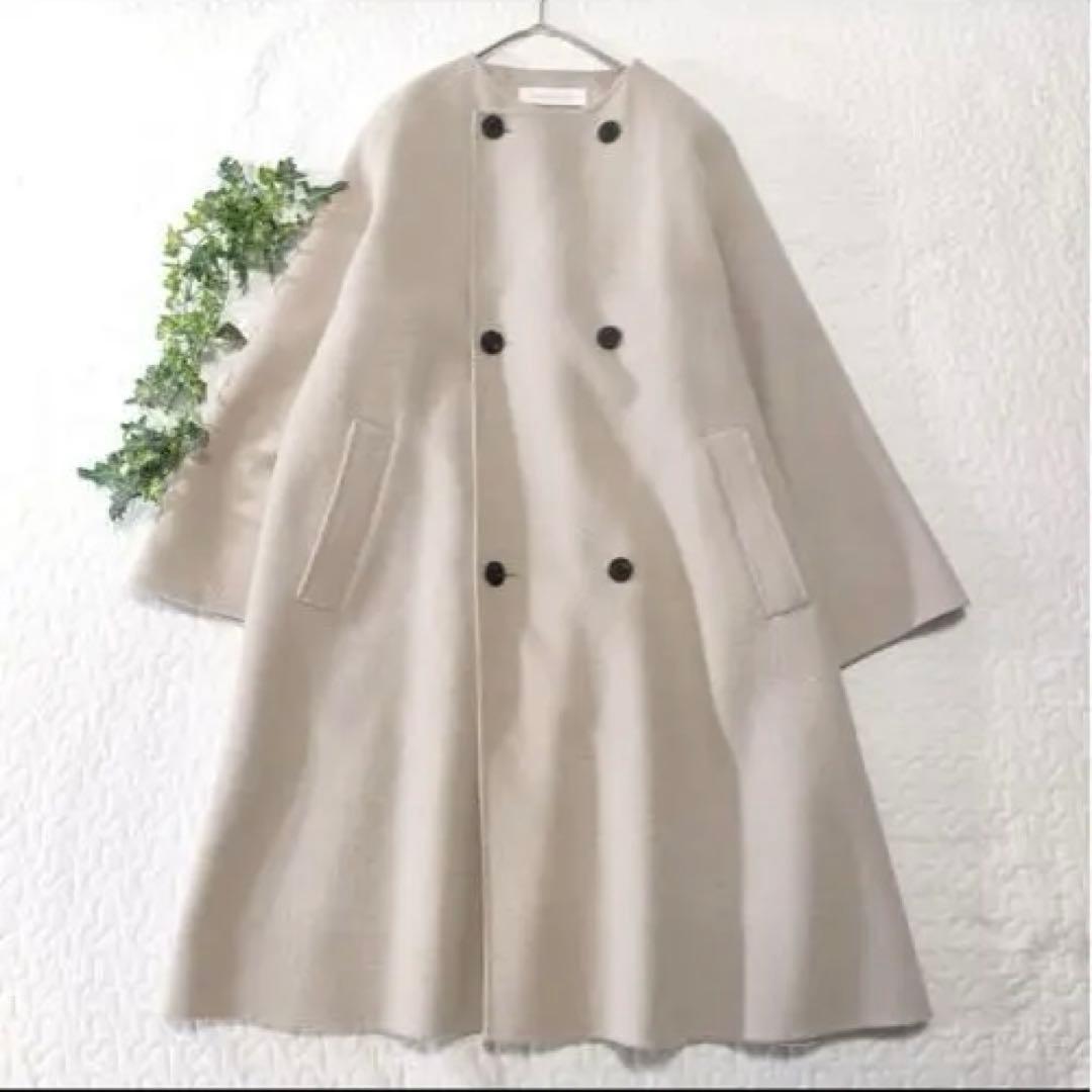 ギャルリーヴィー　ベージュ ダブルブレストコート　美品