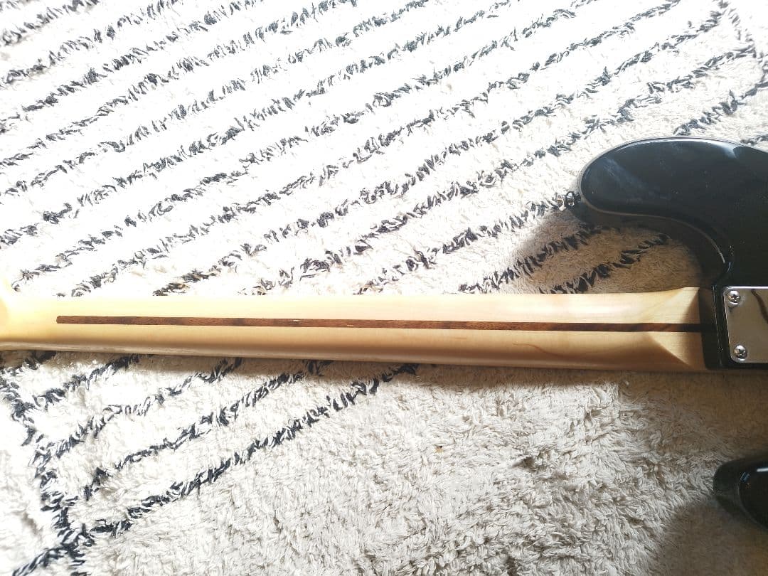 【ほぼ新品!!】Vintage V42BLK プレベ/ジャズベ TheBONEZ