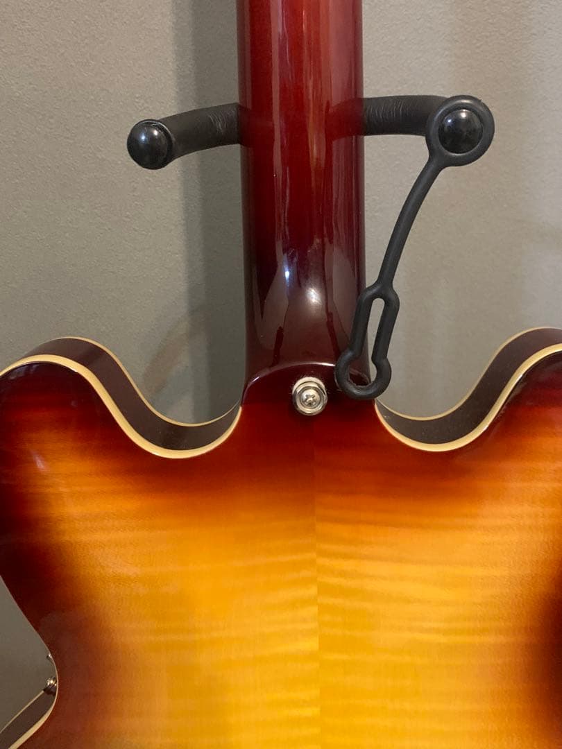 ギター Epiphone ES-335 Figured Raspberry Tea