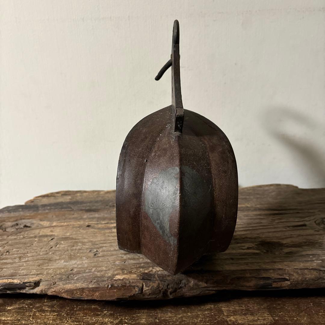 時代　馬の鎧　片方のみ　根来　古道具　アンティーク　骨董花器　検:白洲正子　李朝