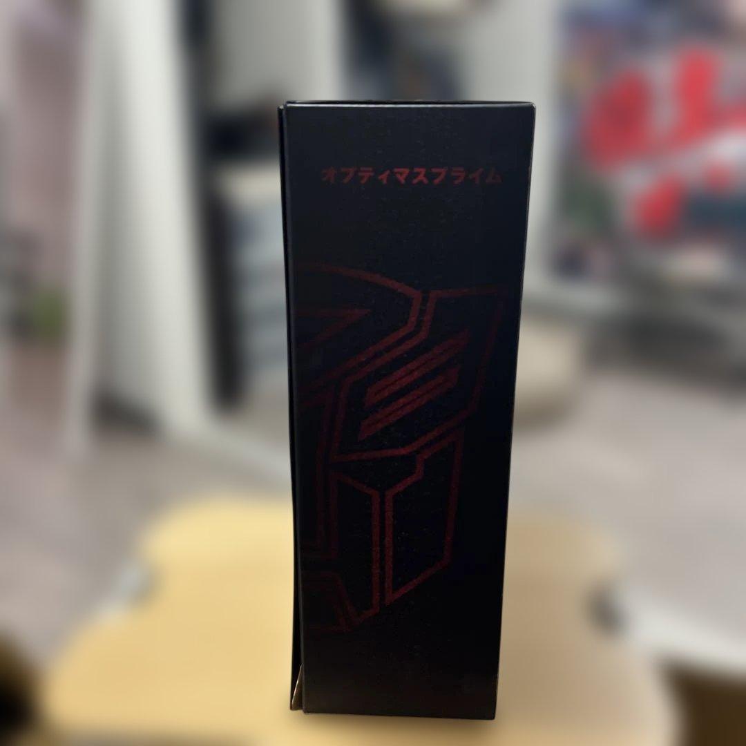 バンブルビー DLX オプティマスプライム フィギュア