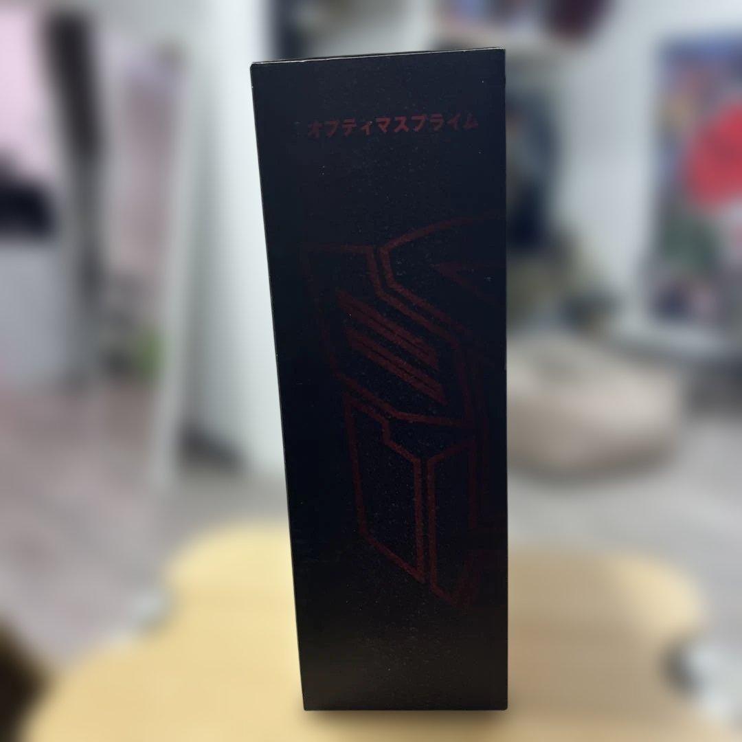 バンブルビー DLX オプティマスプライム フィギュア