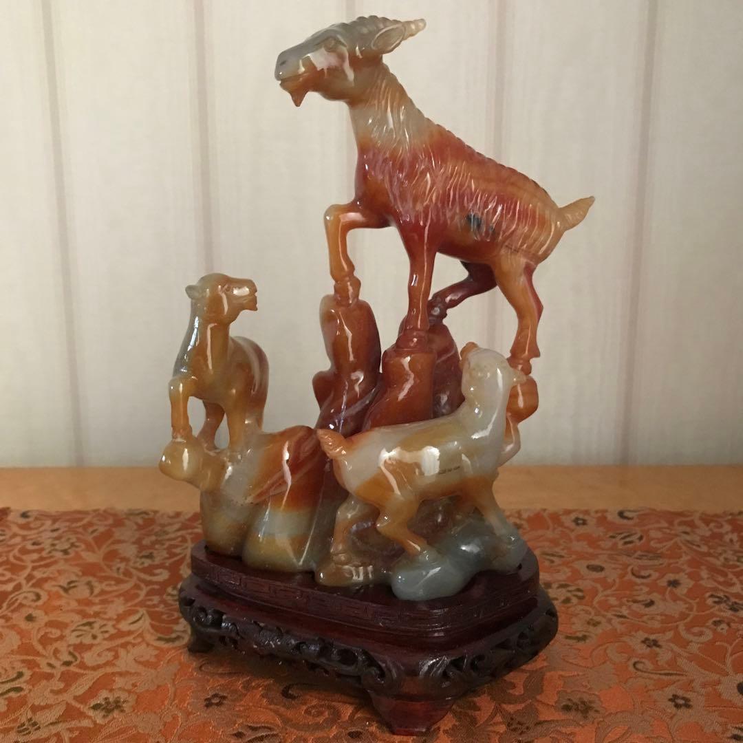 瑪瑙の置物です