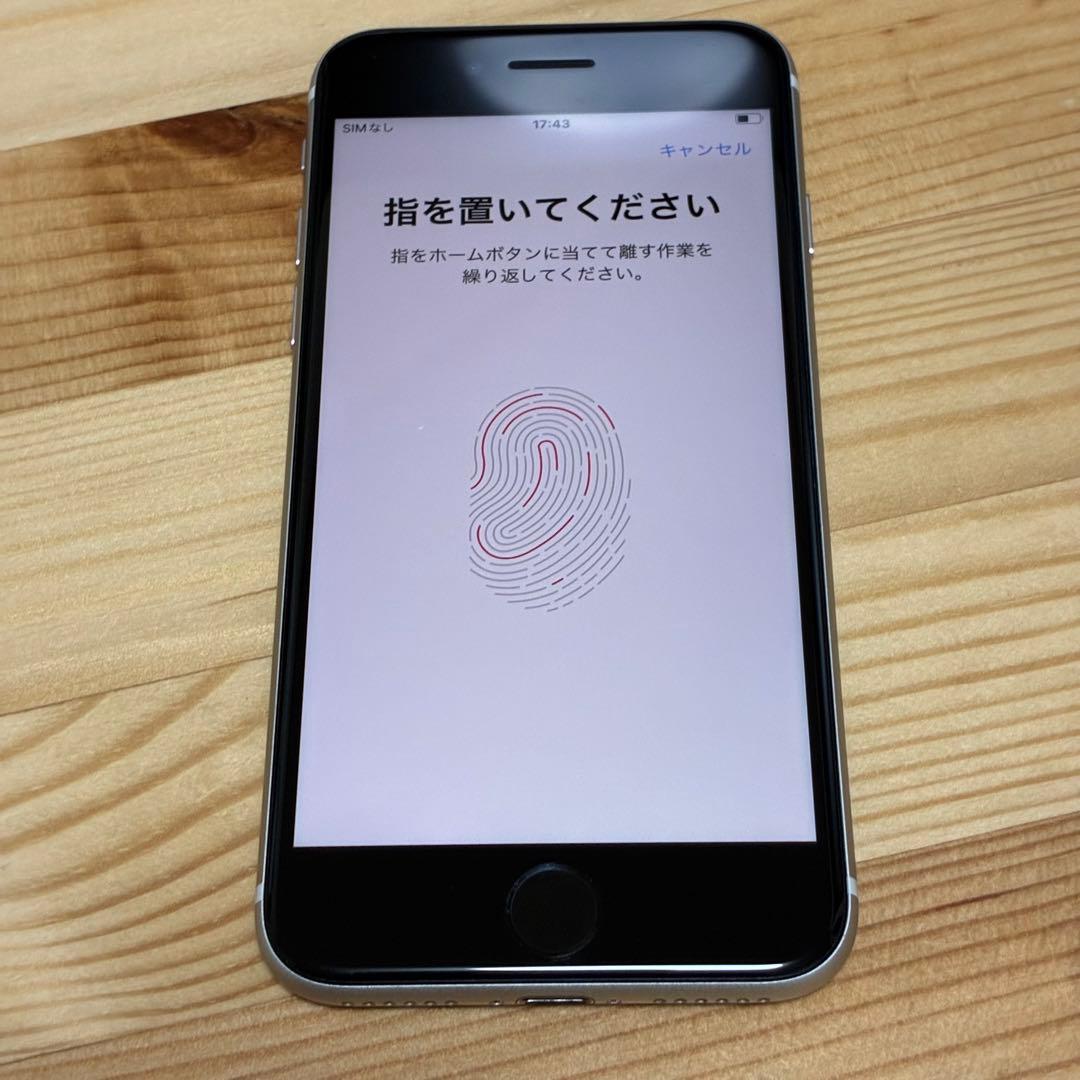 バッテリー新品　iPhoneSE第3世代64GB SIMフリー　美品