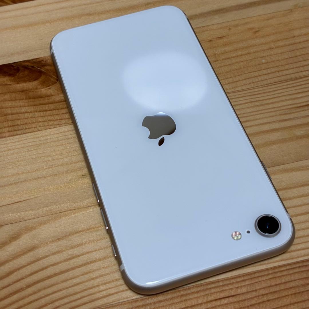 バッテリー新品　iPhoneSE第3世代64GB SIMフリー　美品