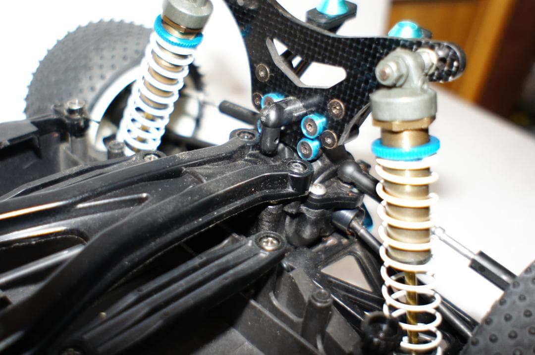 タミヤ　DB02レオニス　OP多数・スペアパーツ付き