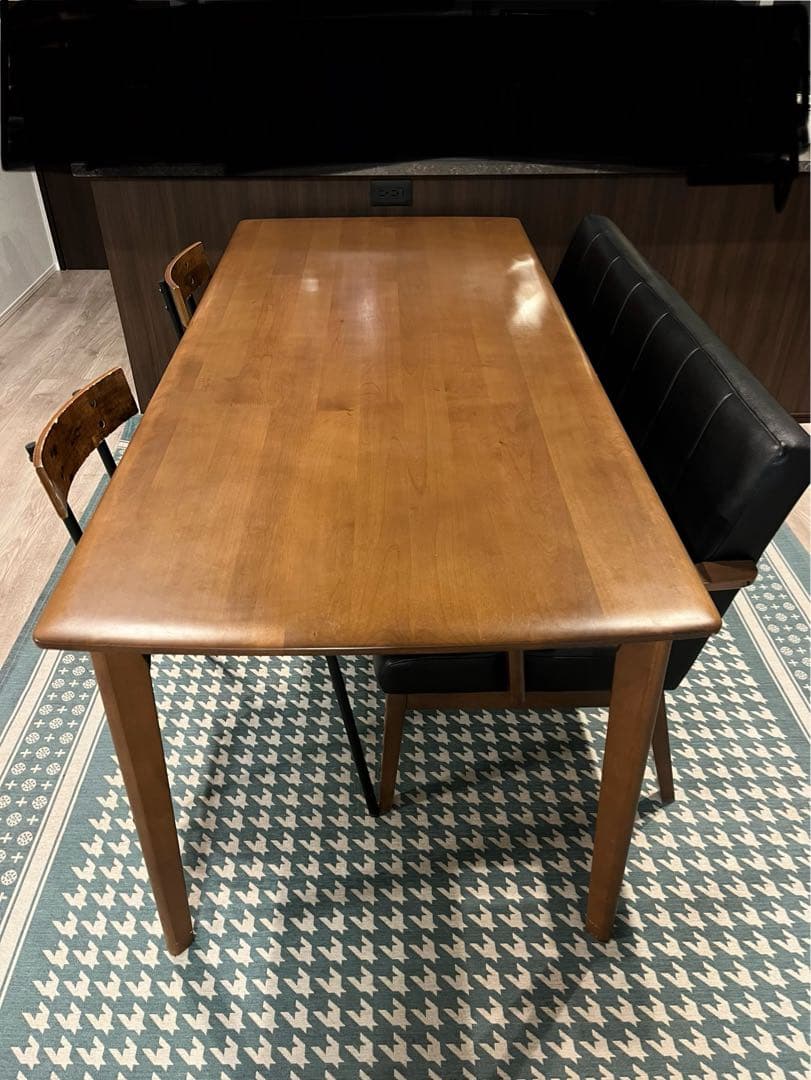 本日限定値下げ中！ダイニングテーブルとソファーセット(６人掛け)