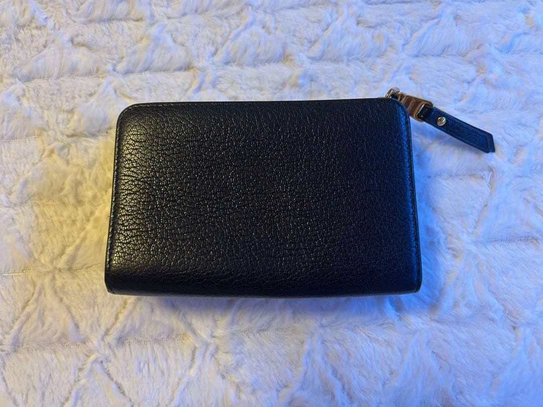 miumiu三つ折り財布美品