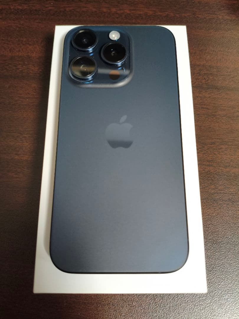 a*l様 iPhone 15 Pro 256GB ブルーチタニウム SIMフリー