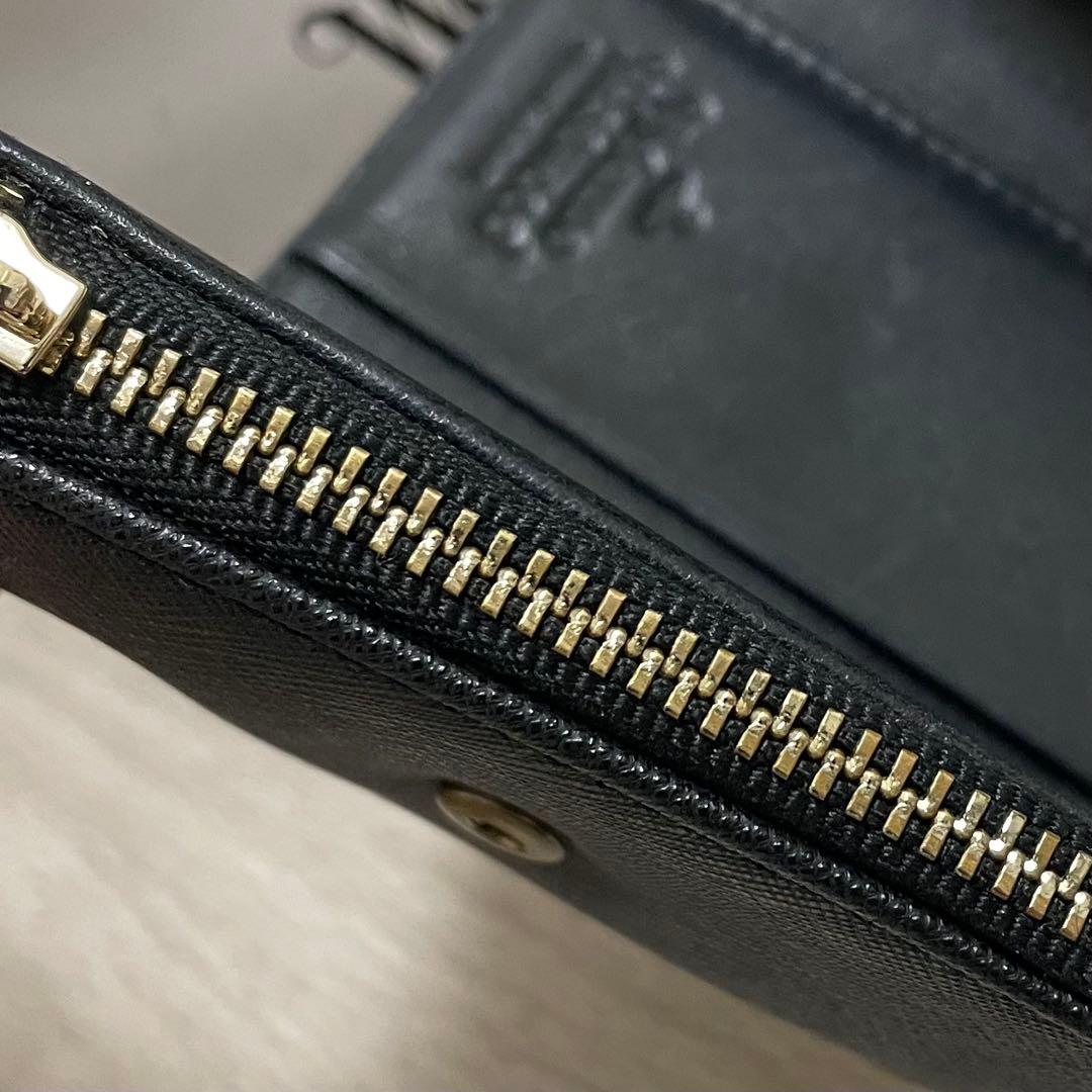 Vivienne Westwood ブラックレザー　三つ折り財布