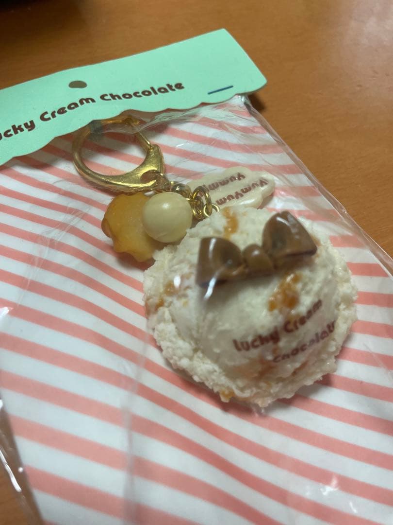 【専用】チョコレートアイスネックレスとキャラメルアイスのキーホルダー