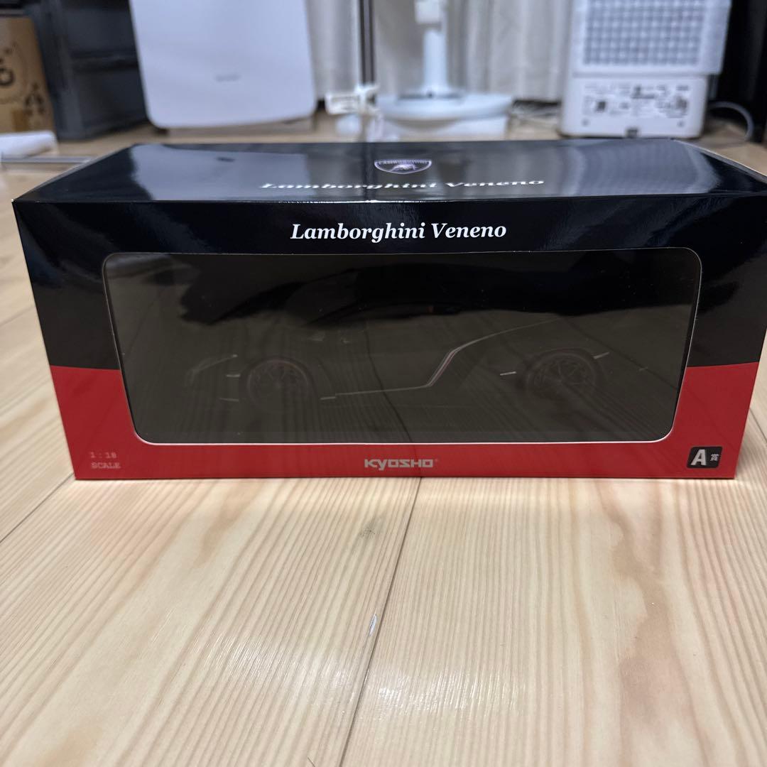 Lamborghini Veneno ミニカー 1/18