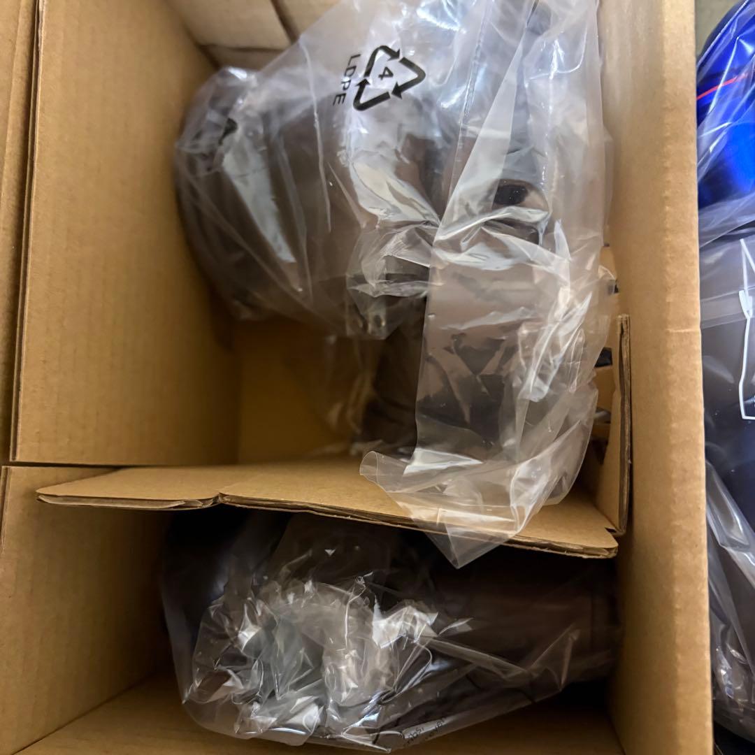 dyson v6 スティッククリーナー本体　新品