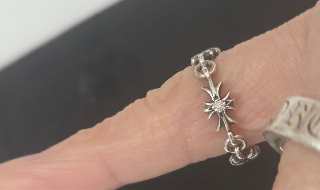 A*t様 CHROME HEARTS★Tiny E CHプラスリング 純正ダイヤ