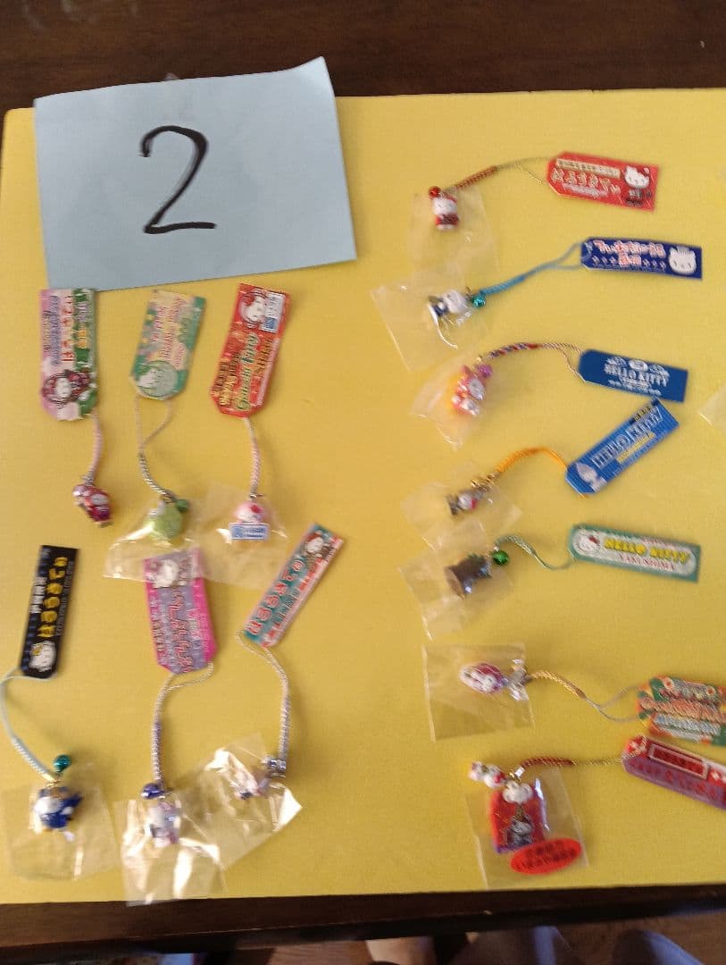 2　ご当地ハローキティファスナーストラップ日本全国47都道府県制覇！＋１個