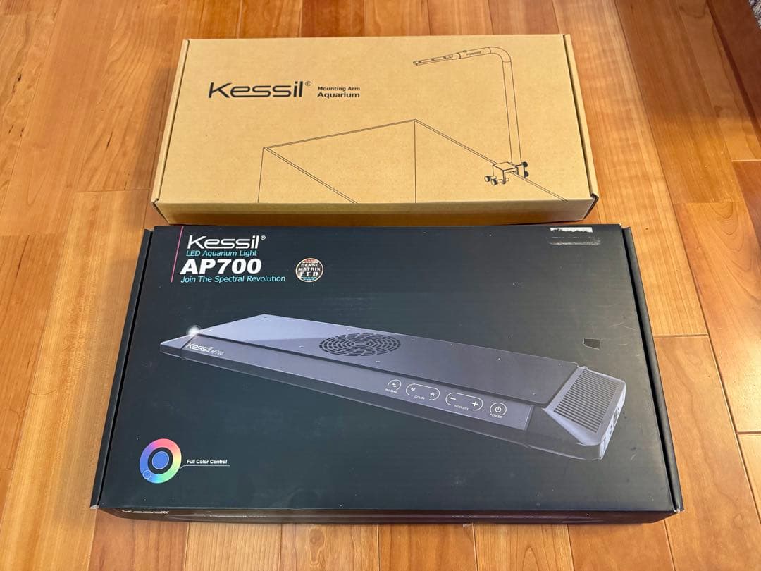 Kessil AP700 アクアリウムライト 本体　マウンティングアームセット