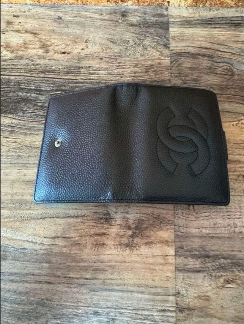 CHANEL 折りたたみ財布