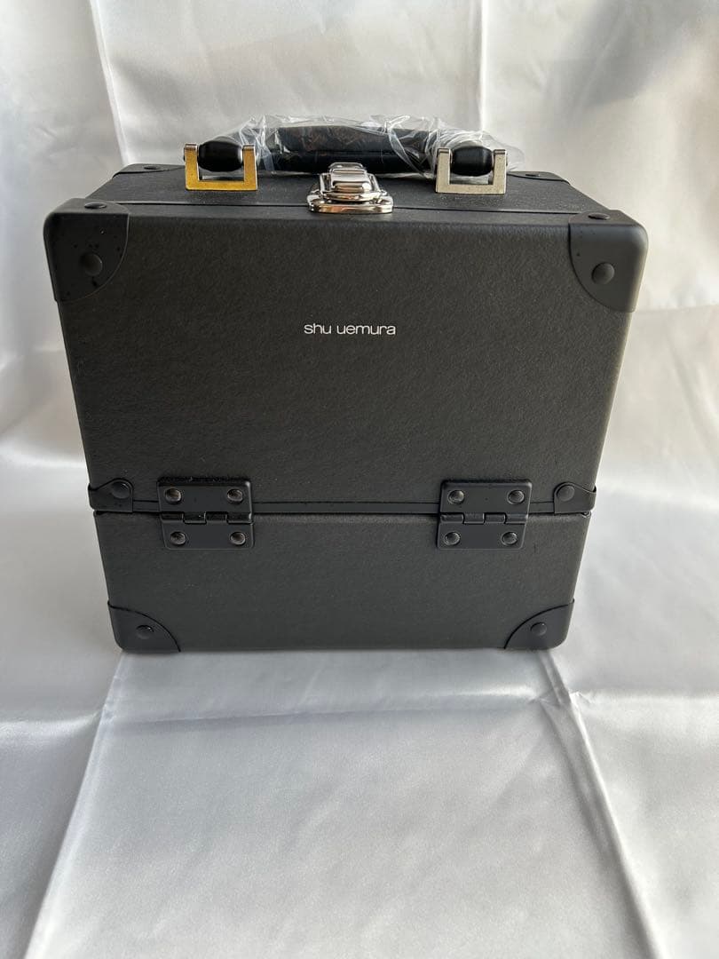 【新品未使用】シュウウエムラ　メイクアップボックスミニ
