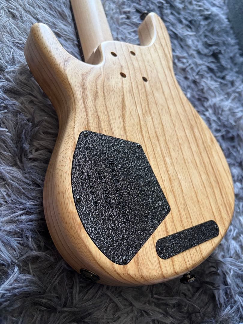 ベース KALA California U-BASS Hawaiian Fretless