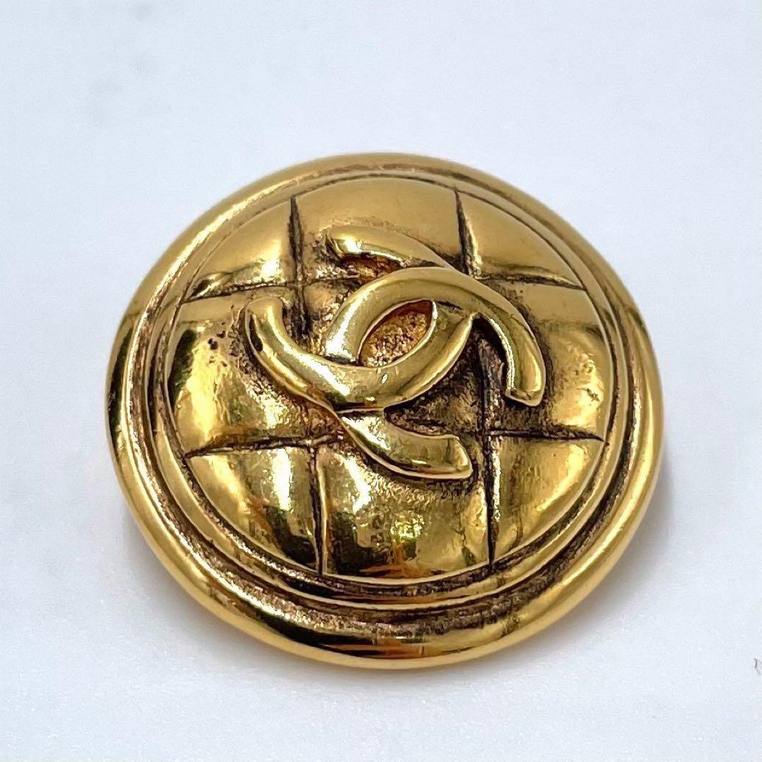 美品✨シャネル マトラッセ ココマーク ラウンド ブローチ レディース