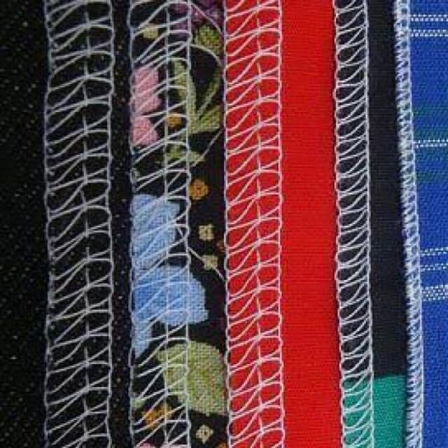 2本針4本糸 ロックミシン 衣縫人 ミシン 本体 ハンドメイド 手芸 洋裁