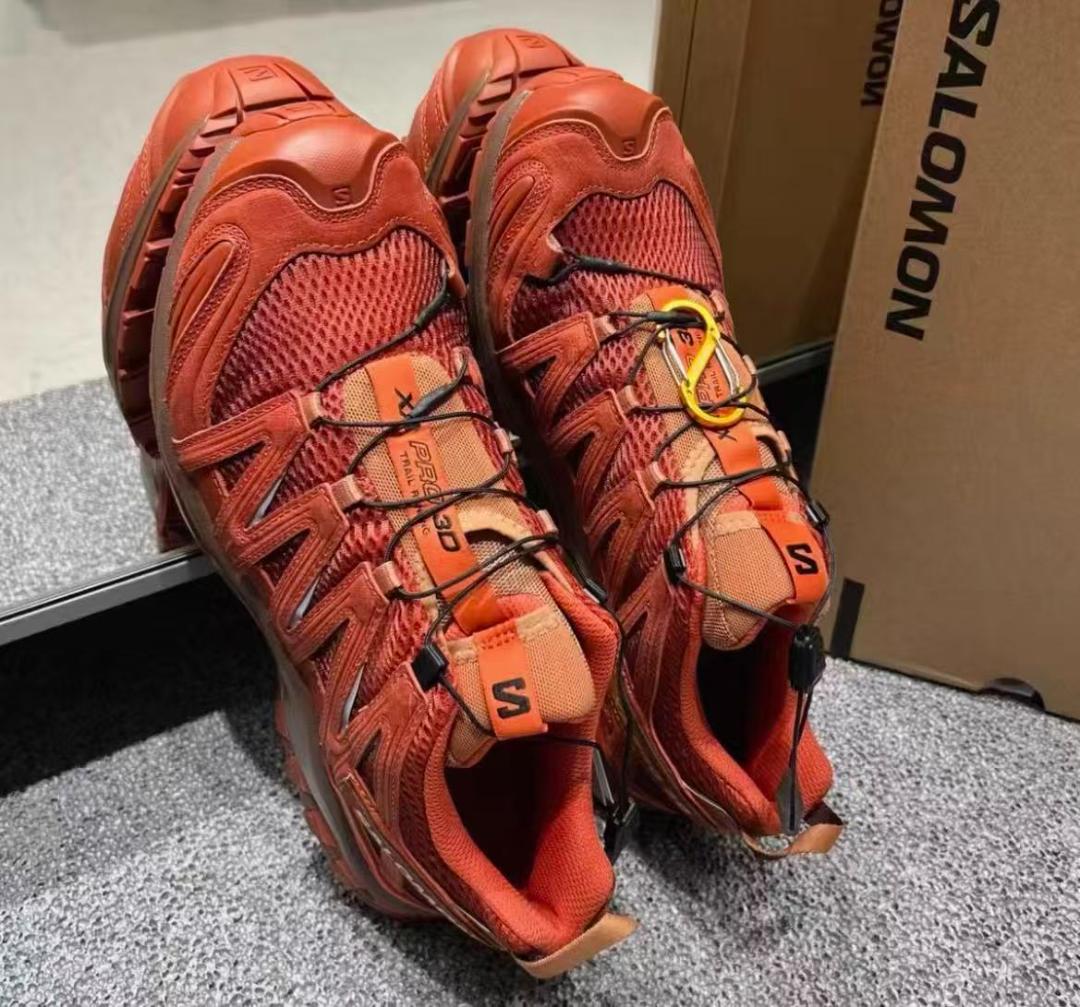 SALOMON XAPRO3D RED ASHES 馬年限定 ランニングシューズ