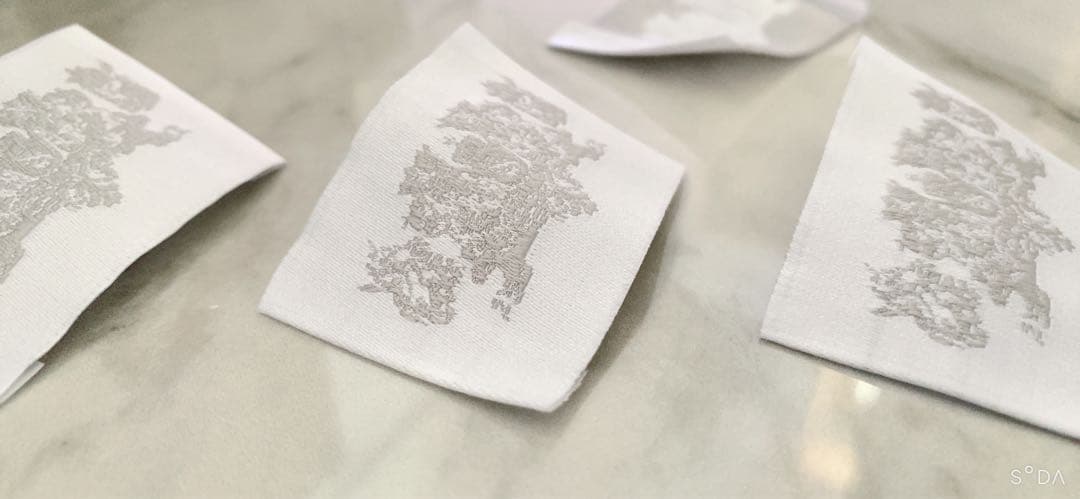 最高級な宇宙の隕石の粉ケース付き ⚜️✨　宇宙の流れ星の粉 ✨✨✨