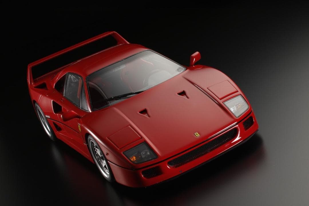 京商 Hobby JAPAN 1/18 フェラーリ F40 レッド 完成品