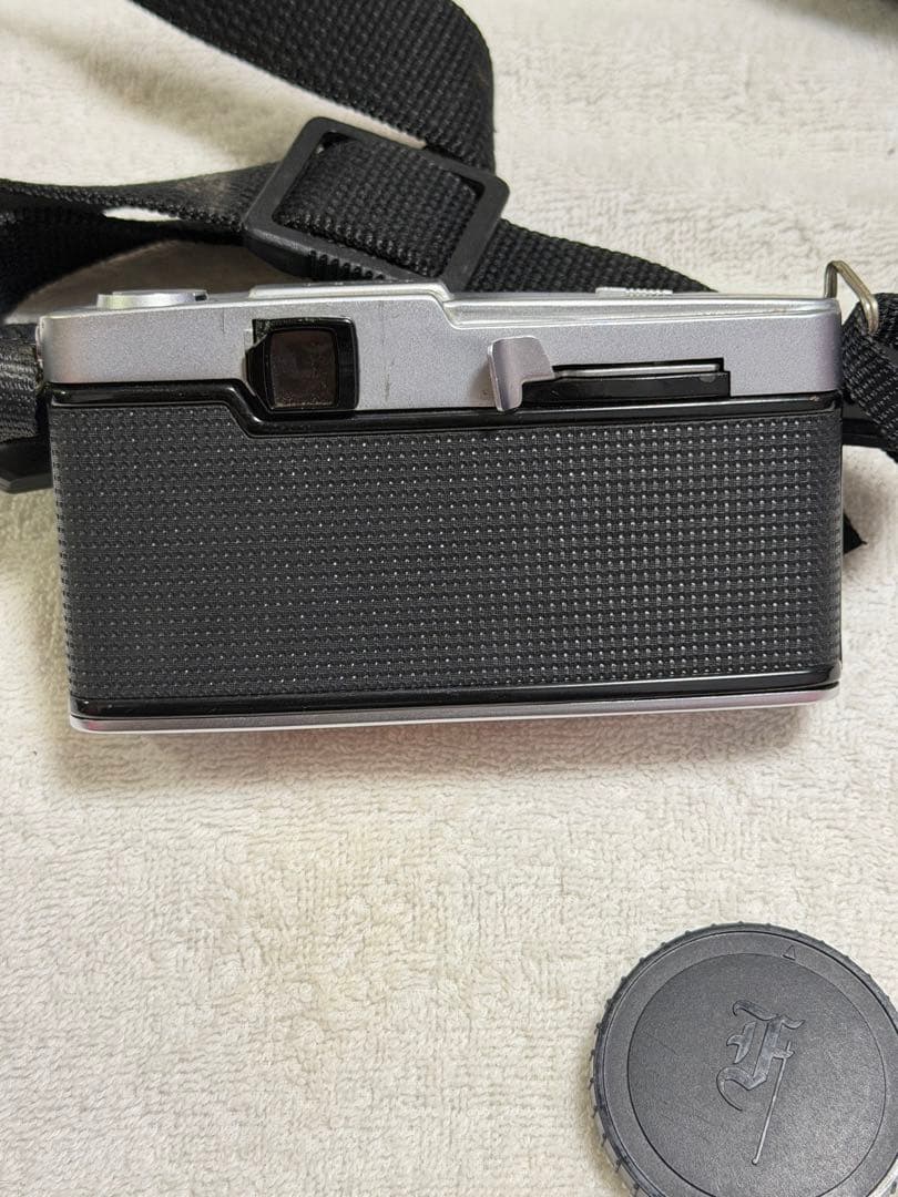 OLYMPUS PEN-F フィルムカメラ レンズキャップ付き