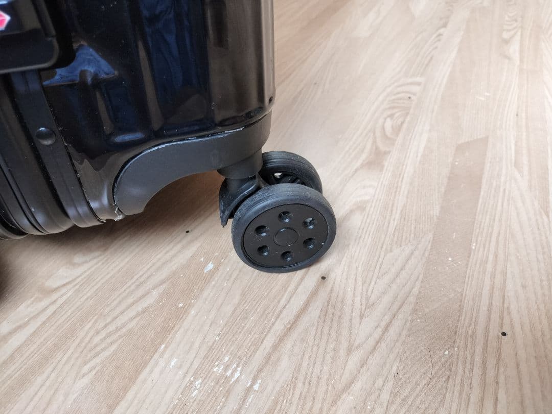 リモワ風 キャリーケース 36L 4輪 機内持ち込み RIMOWA