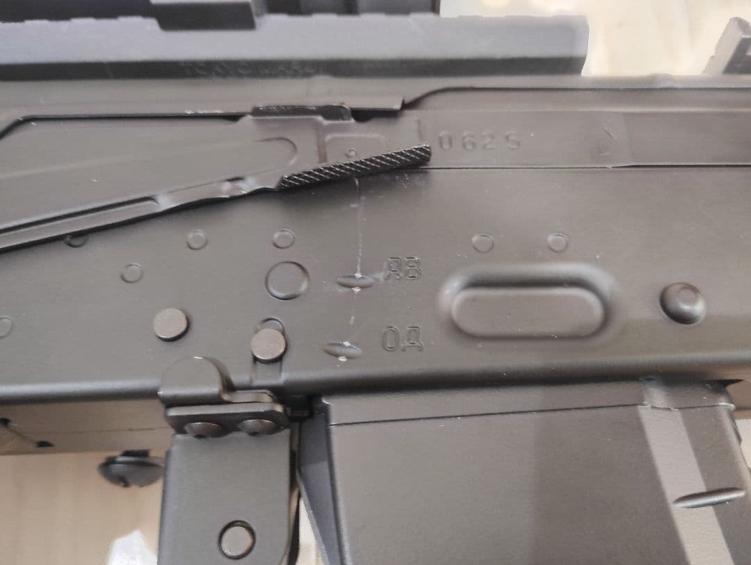 東京マルイ　次世代電動ガン　AK74MN